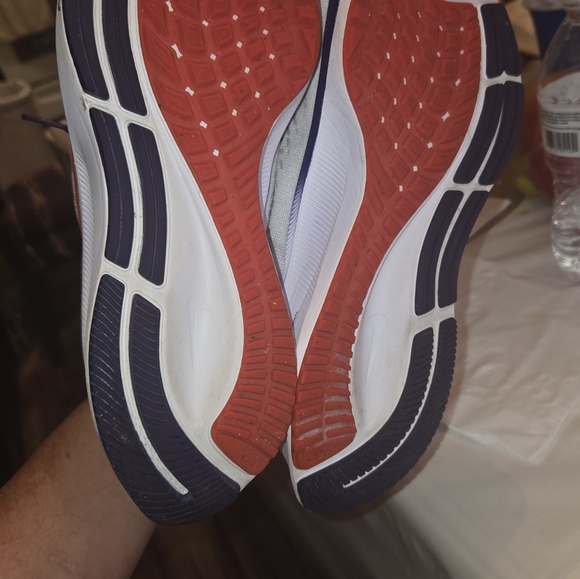 Shoes - Picture 7 of 10